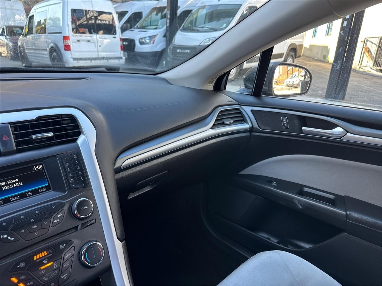 Ford Fusion 4dr Sdn S Hybrid FWD 2015