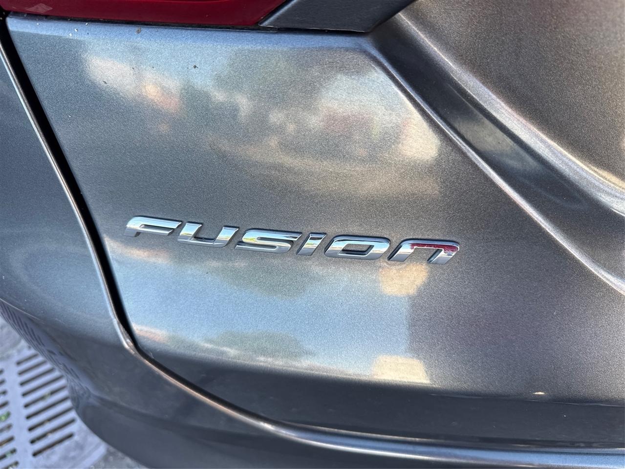 Ford Fusion 4dr Sdn S Hybrid FWD 2015