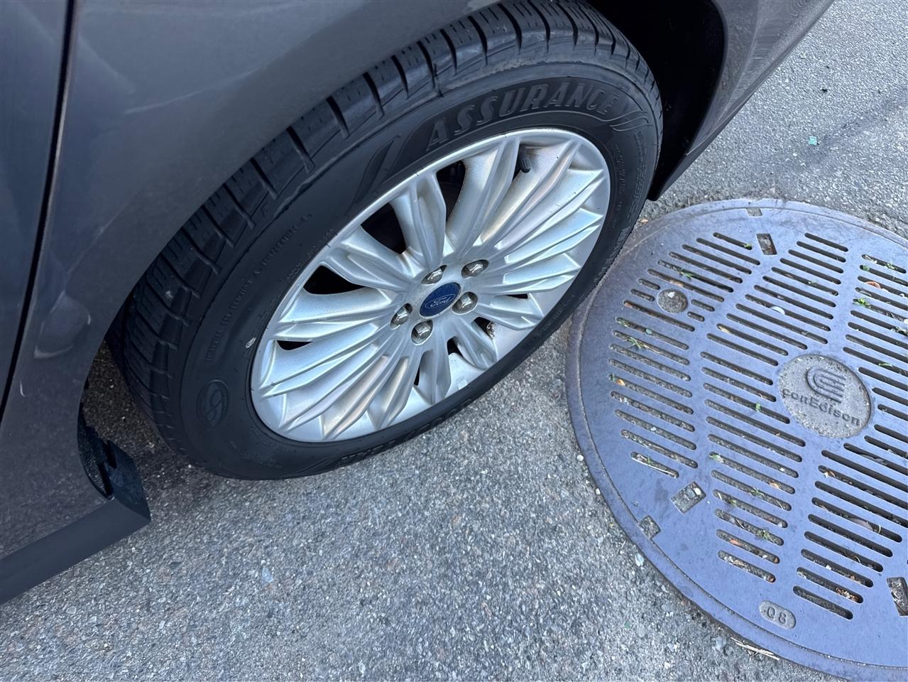 Ford Fusion 4dr Sdn S Hybrid FWD 2015
