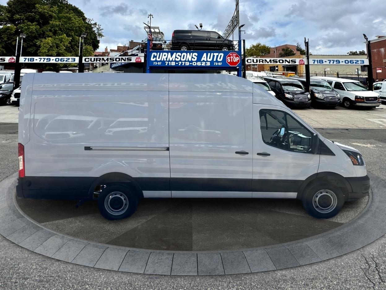 Ford Transit Cargo Van T-250 148" EL Hi Rf 9070 GVWR RWD 2025