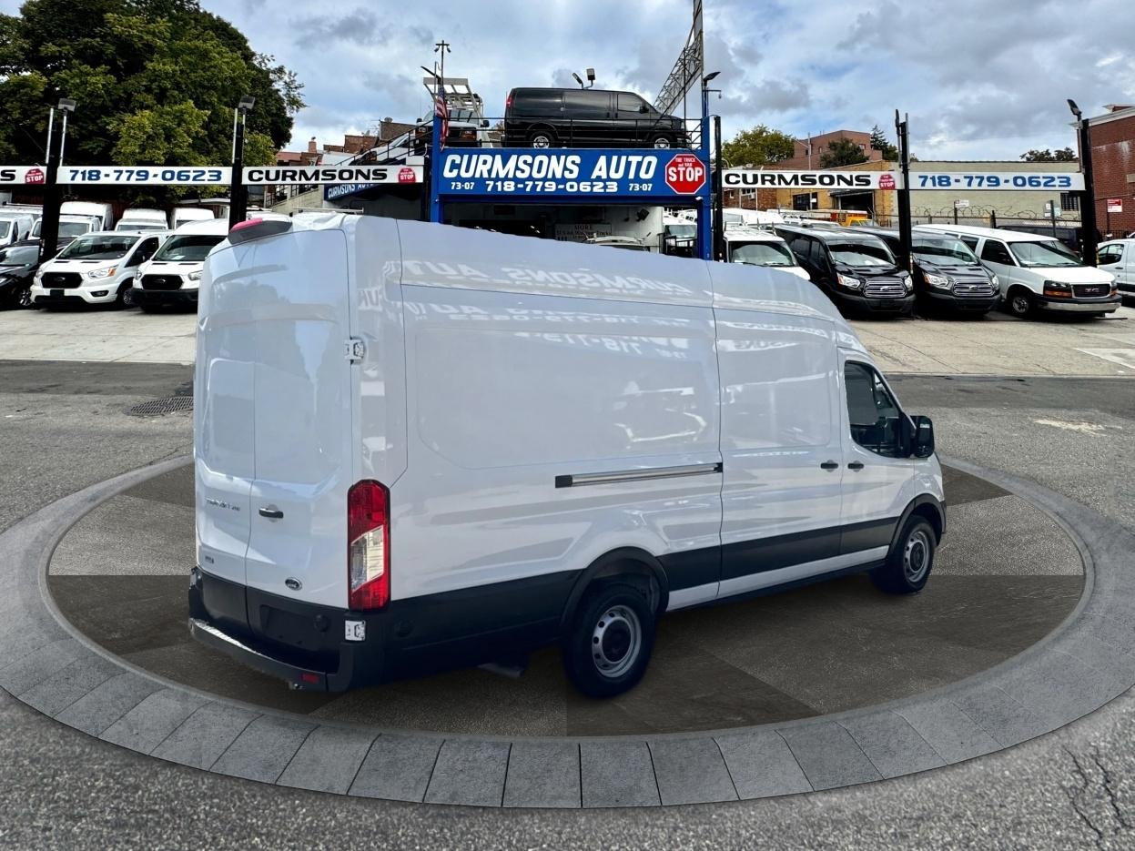 Ford Transit Cargo Van T-250 148" EL Hi Rf 9070 GVWR RWD 2025