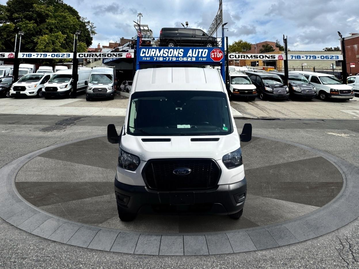 Ford Transit Cargo Van T-250 148" EL Hi Rf 9070 GVWR RWD 2025