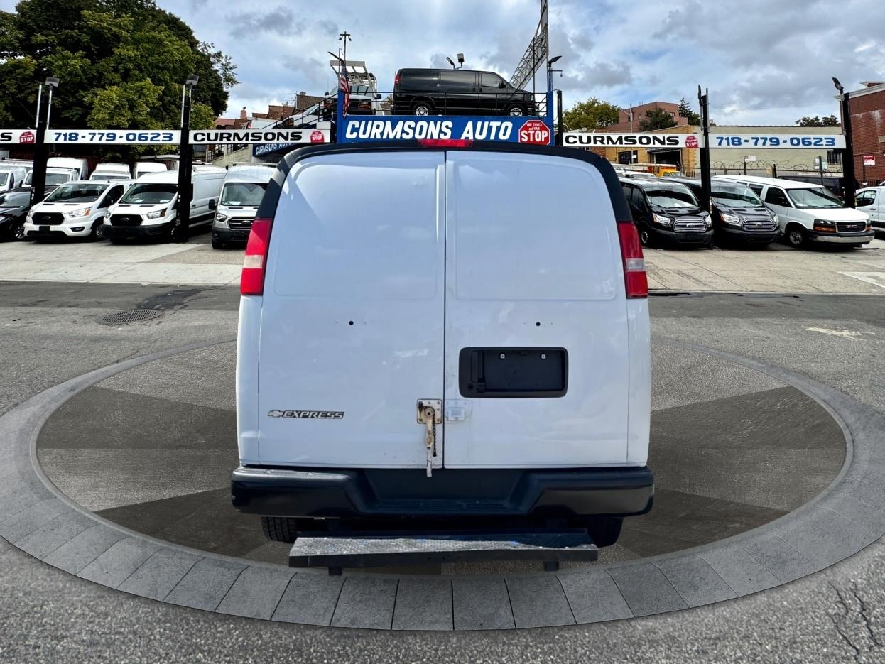 Chevrolet Express Cargo Van RWD 2500 135" 2017