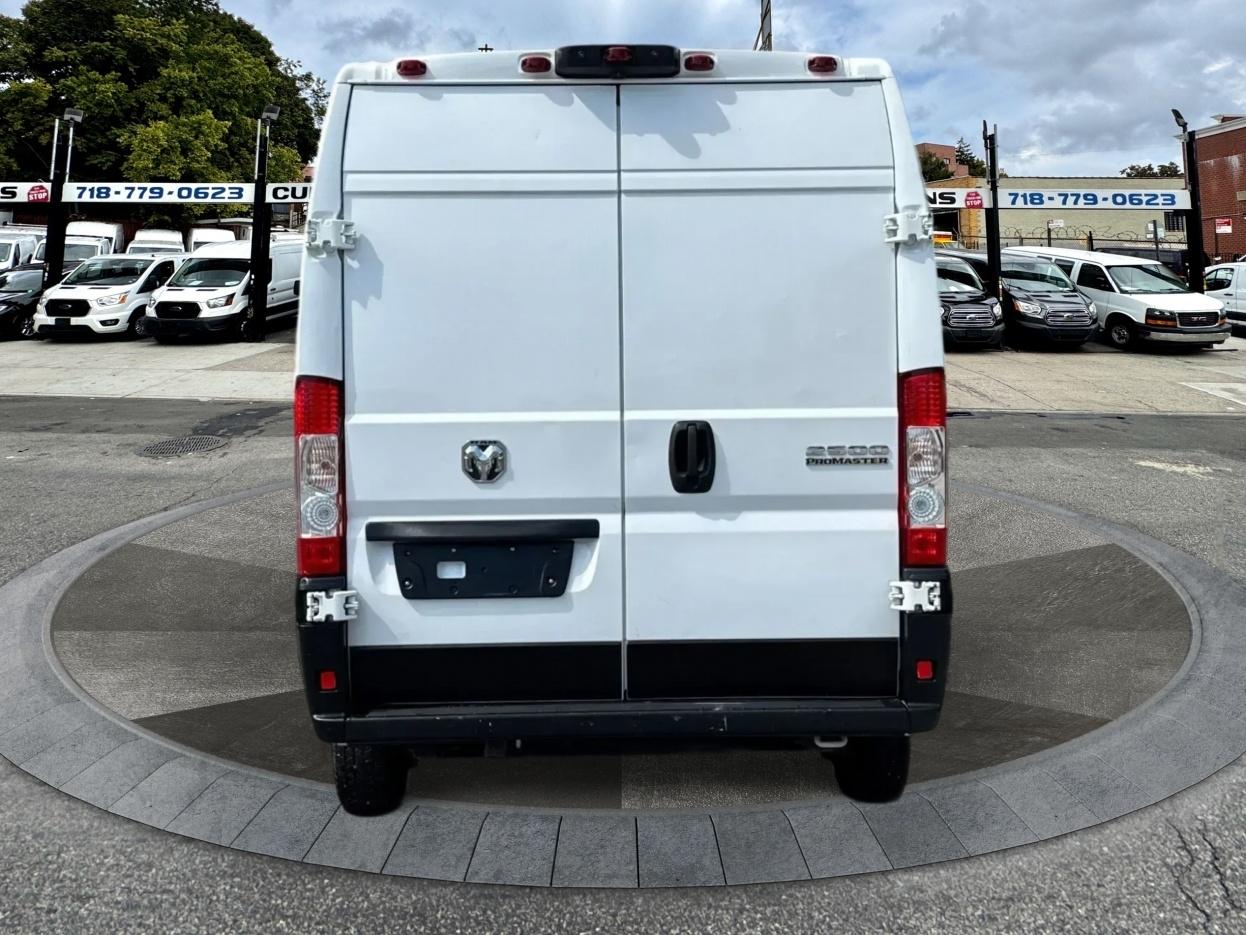 RAM ProMaster Cargo Van Tradesman 2500 High Roof 136" WB w/Pass Seat 2024