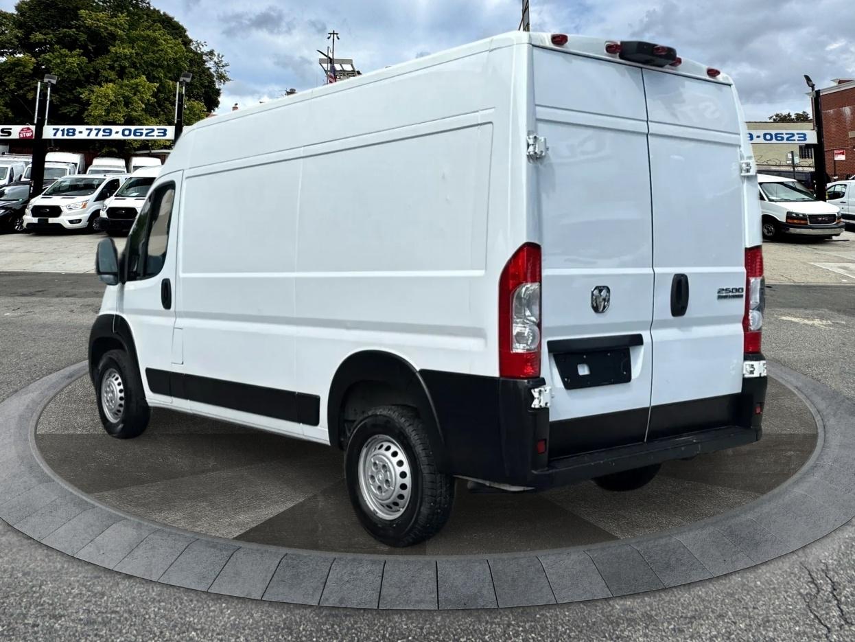 RAM ProMaster Cargo Van Tradesman 2500 High Roof 136" WB w/Pass Seat 2024