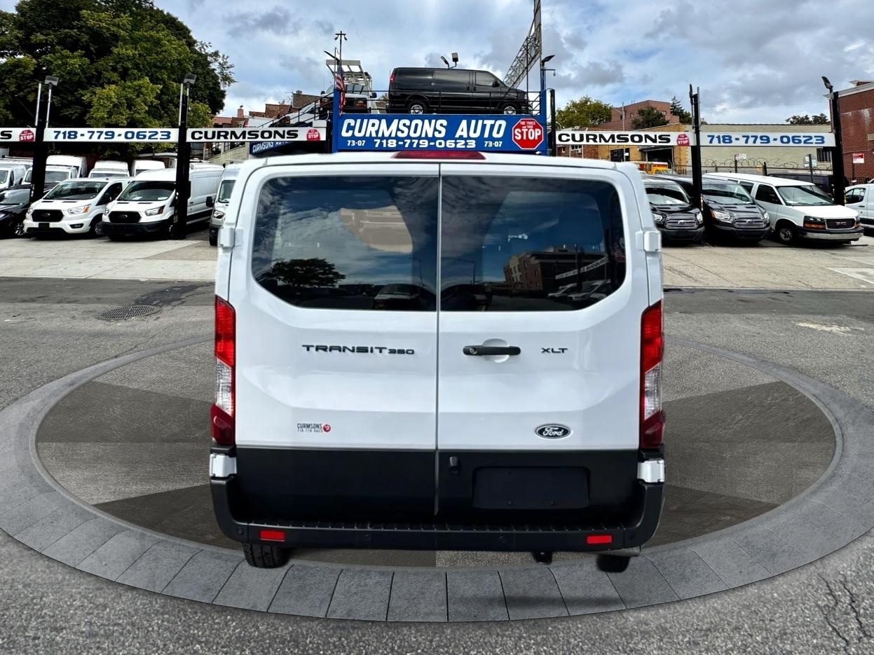 Ford Transit Passenger Wagon T-350 148" Low Roof XLT RWD 2026