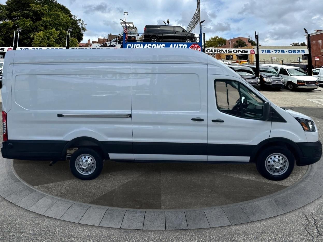 Ford Transit Cargo Van T-250 148" EL Hi Rf 9150 GVWR AWD 2026