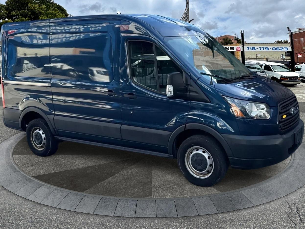 2017 Ford Transit Van T-250 130" Med Rf 9000 GVWR Sliding RH Dr