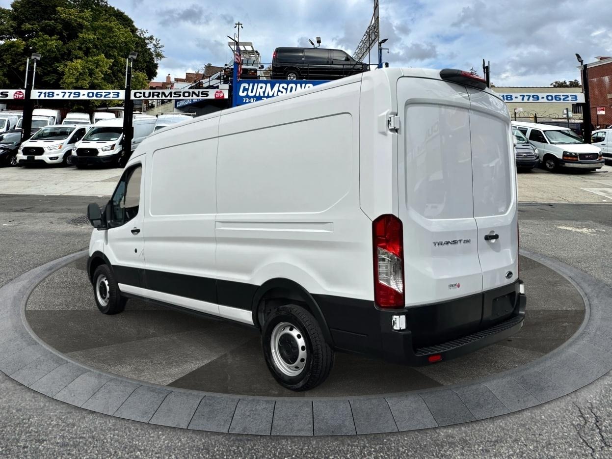 Ford Transit Cargo Van T-250 148" Med Rf 9070 GVWR RWD 2025