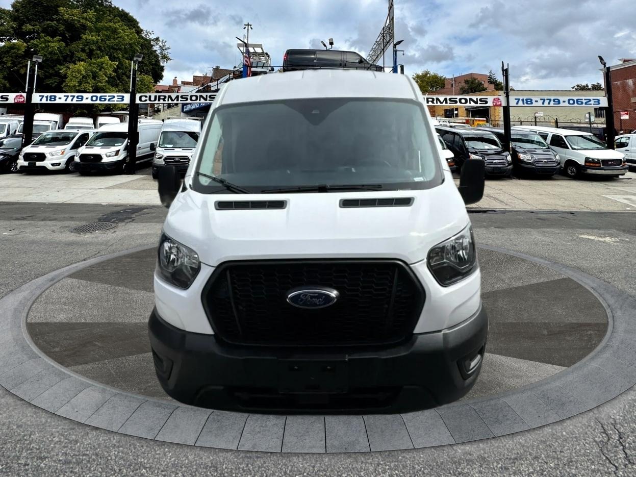 Ford Transit Cargo Van T-250 148" Med Rf 9070 GVWR RWD 2025