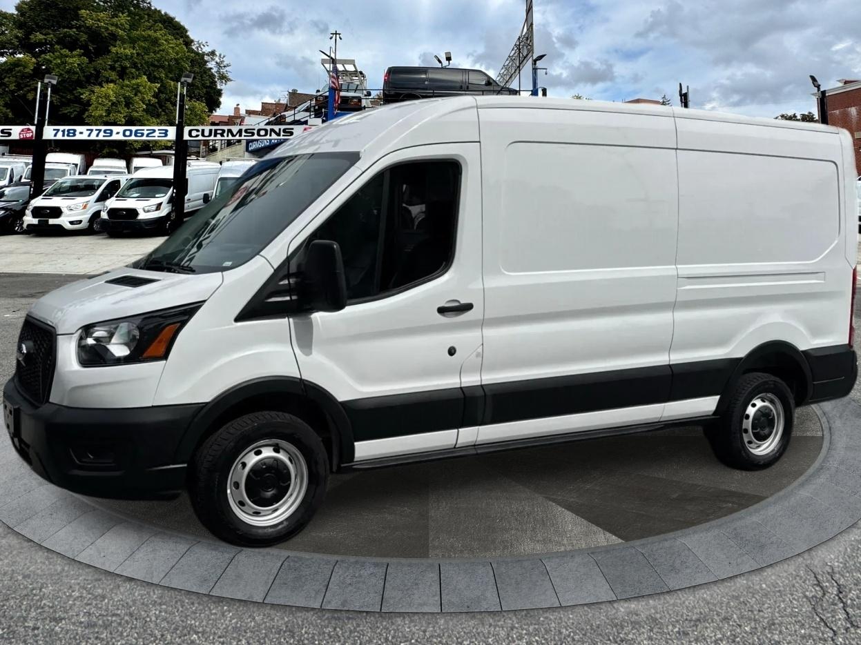 Ford Transit Cargo Van T-250 148" Med Rf 9070 GVWR RWD 2025