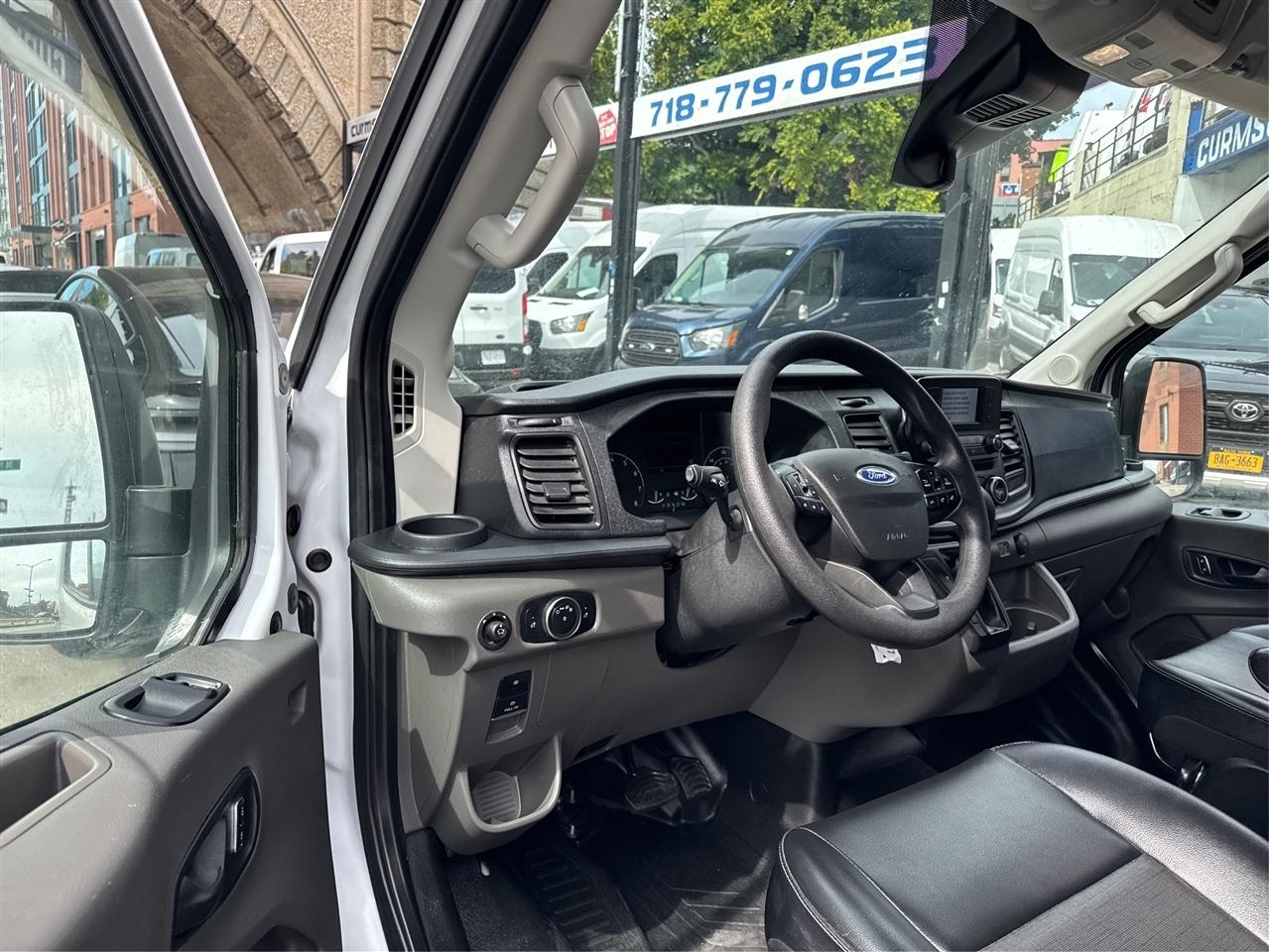 Ford Transit Cargo Van T-250 148" Med Rf 9070 GVWR RWD 2025