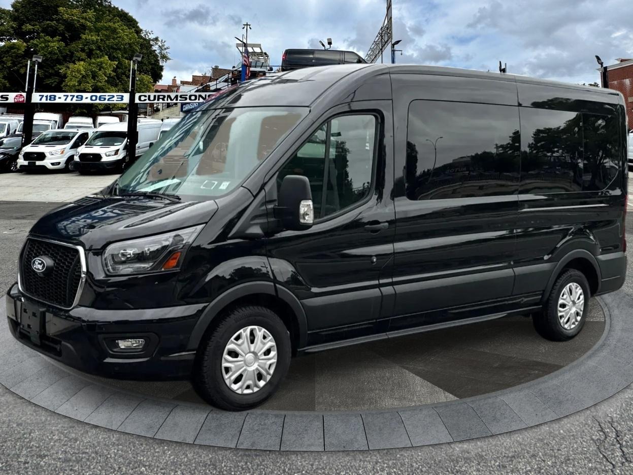 Ford Transit Passenger Wagon T-350 148" Med Roof XLT RWD 2026