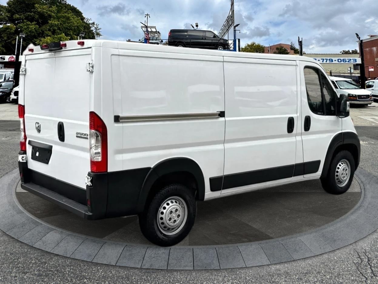 RAM ProMaster Cargo Van Tradesman 2500 Low Roof 136" WB w/Pass Seat 2025