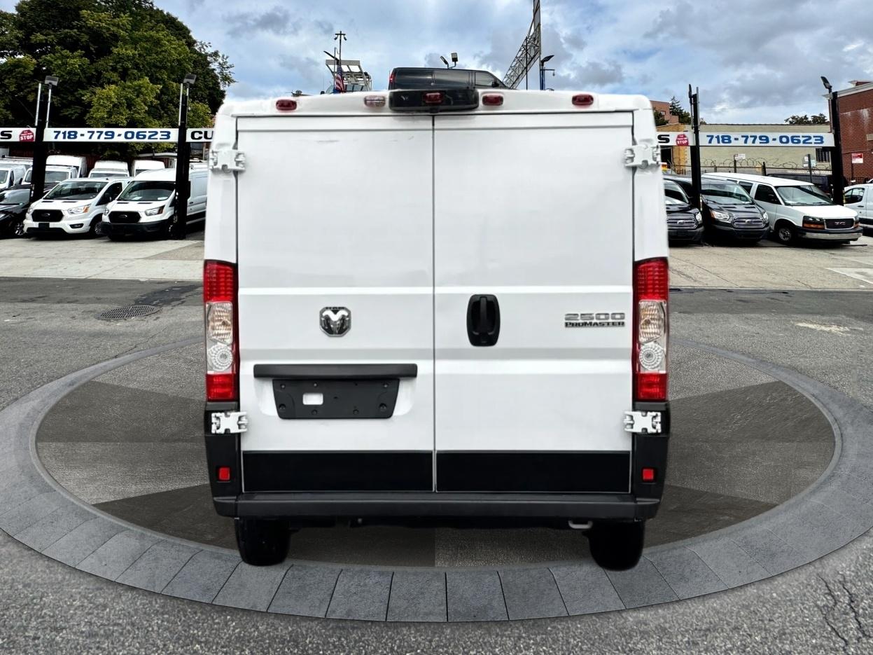 RAM ProMaster Cargo Van Tradesman 2500 Low Roof 136" WB w/Pass Seat 2025