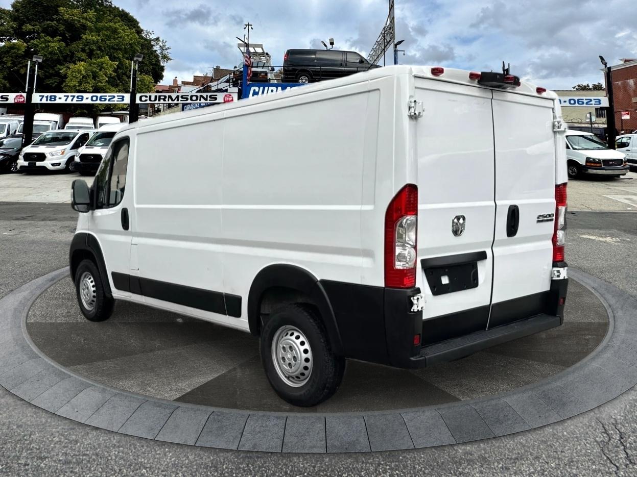 RAM ProMaster Cargo Van Tradesman 2500 Low Roof 136" WB w/Pass Seat 2025