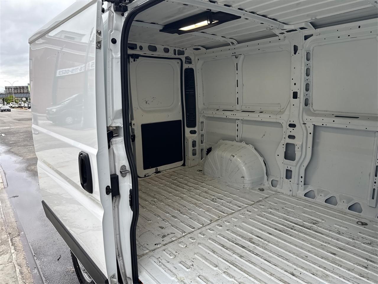 RAM ProMaster Cargo Van Tradesman 2500 Low Roof 136" WB w/Pass Seat 2025