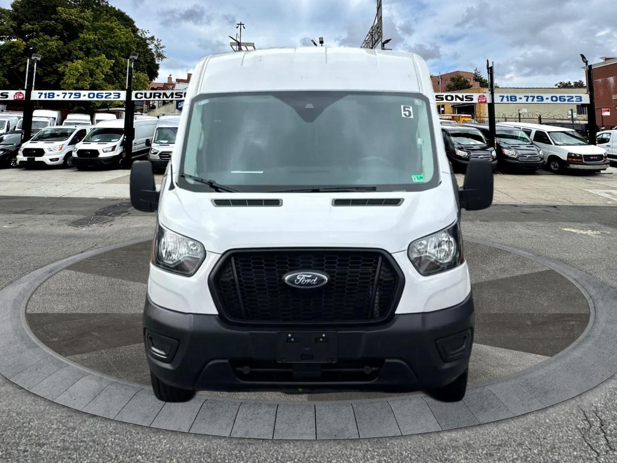 Ford Transit Cargo Van T-250 148" Med Rf 9070 GVWR RWD 2025