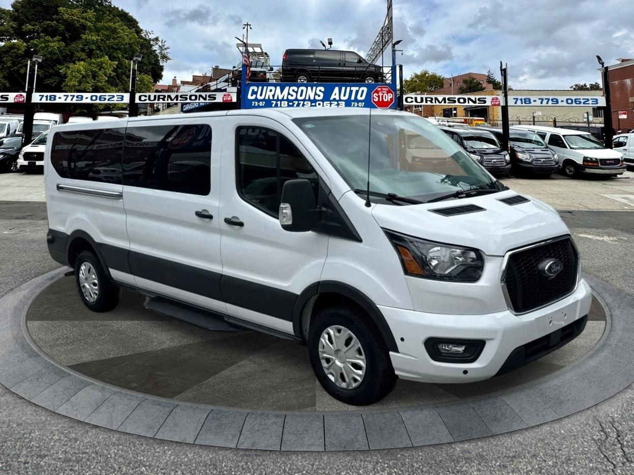 2024 Ford Transit Passenger Wagon T-350 148" Low Roof XLT RWD