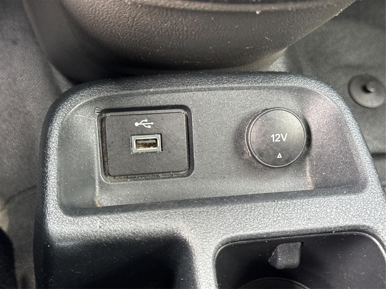 Ford Transit Connect Van XL LWB w/Rear Symmetrical Doors 2022