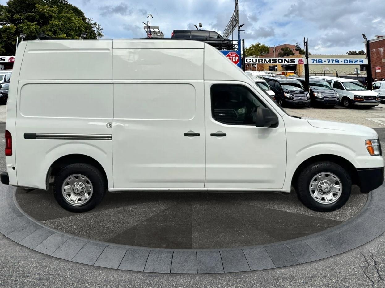 Nissan NV Cargo NV2500 HD High Roof V6 SV 2021