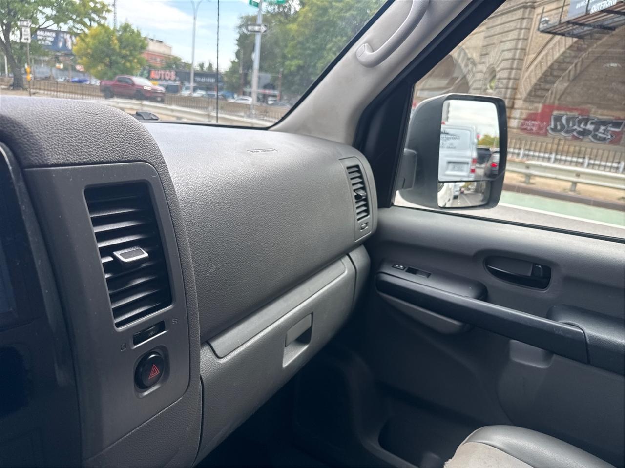 Nissan NV Cargo NV2500 HD High Roof V6 SV 2021