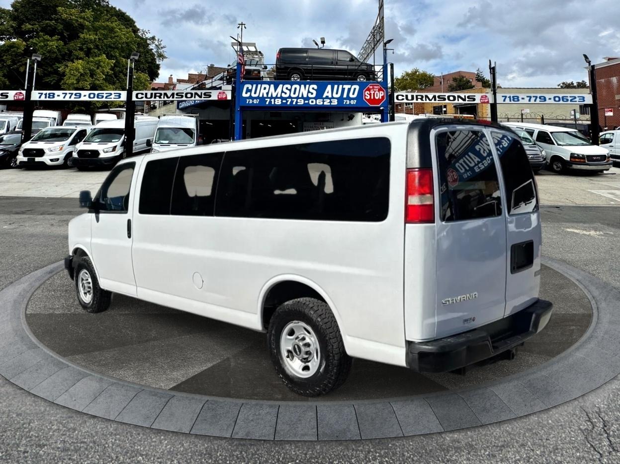 GMC Savana Passenger RWD 3500 155" 1LS 2012