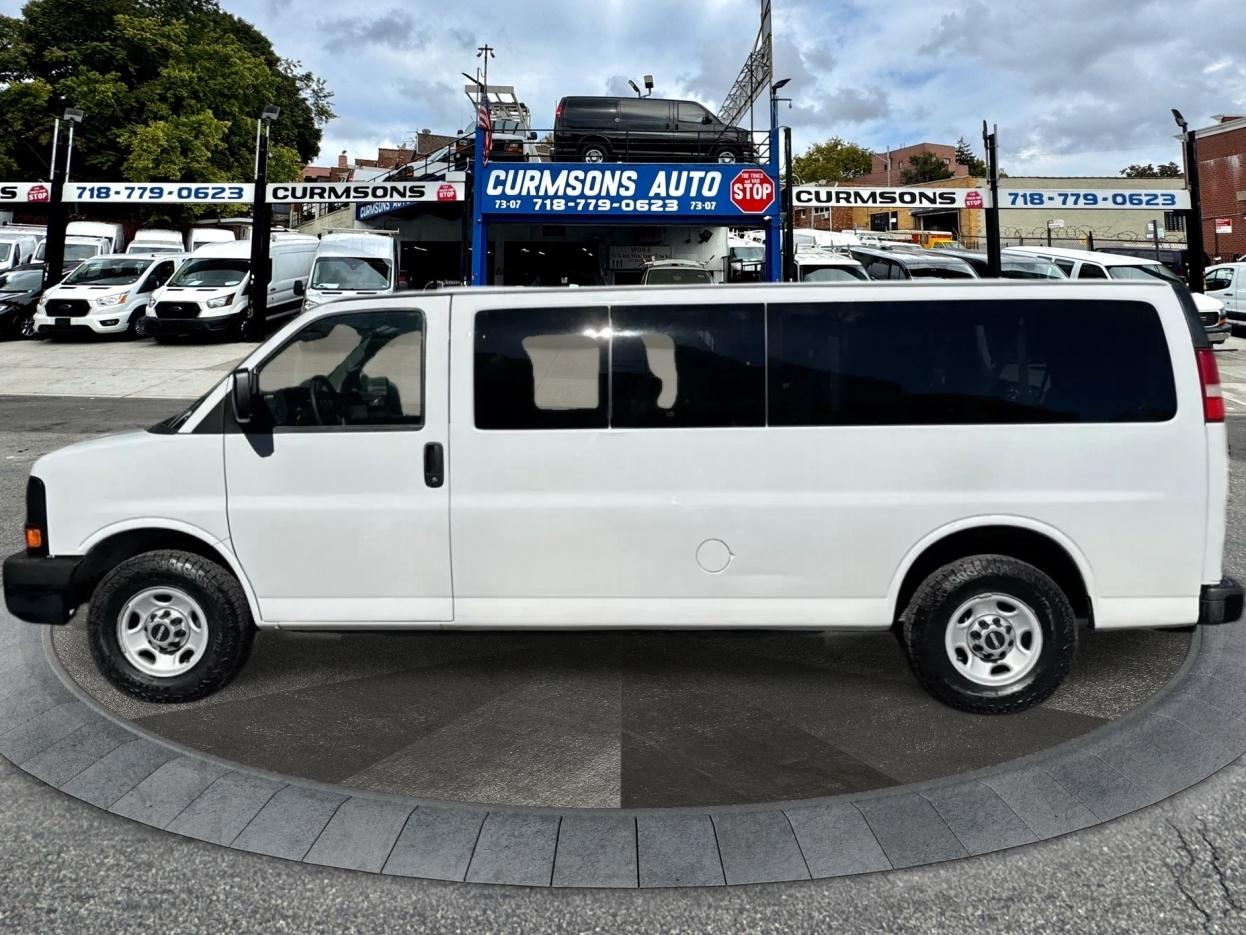 GMC Savana Passenger RWD 3500 155" 1LS 2012