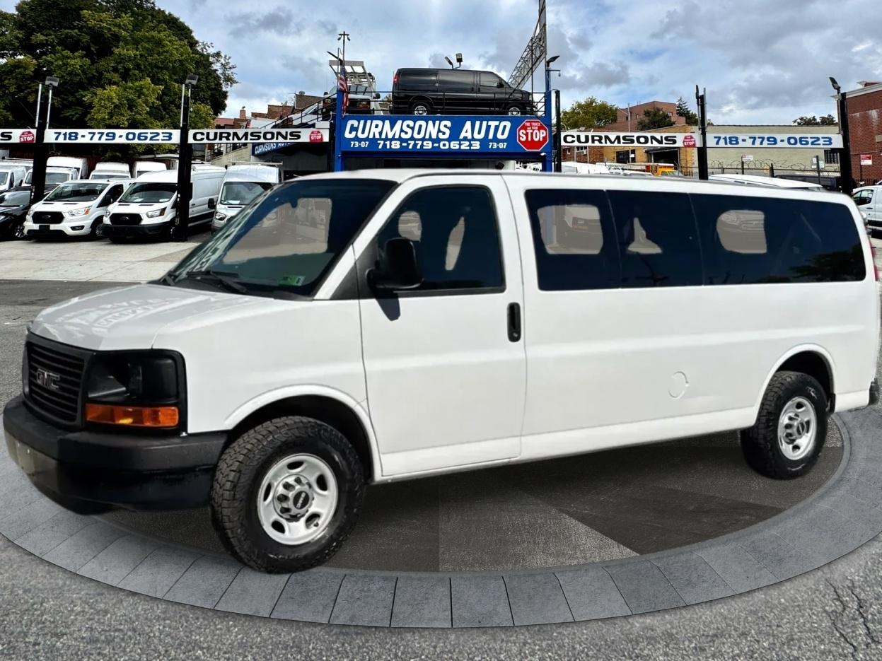 GMC Savana Passenger RWD 3500 155" 1LS 2012