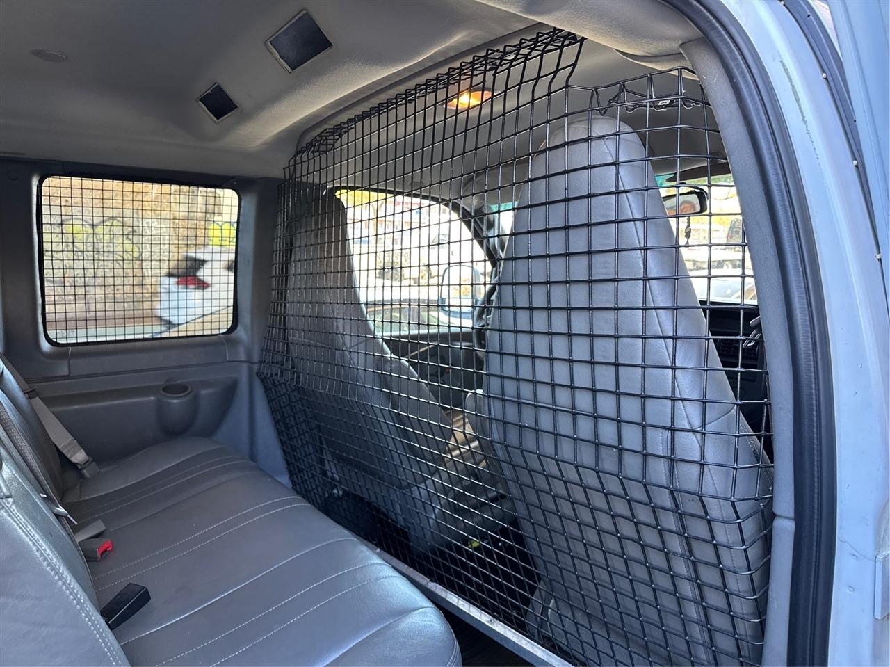 Chevrolet Express Passenger RWD 3500 155" LS 2018