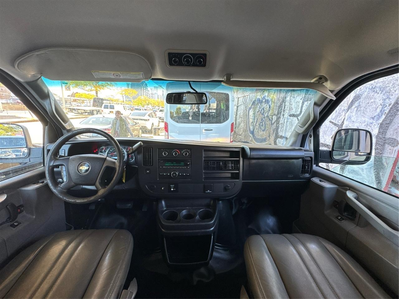 Chevrolet Express Passenger RWD 3500 155" LS 2018