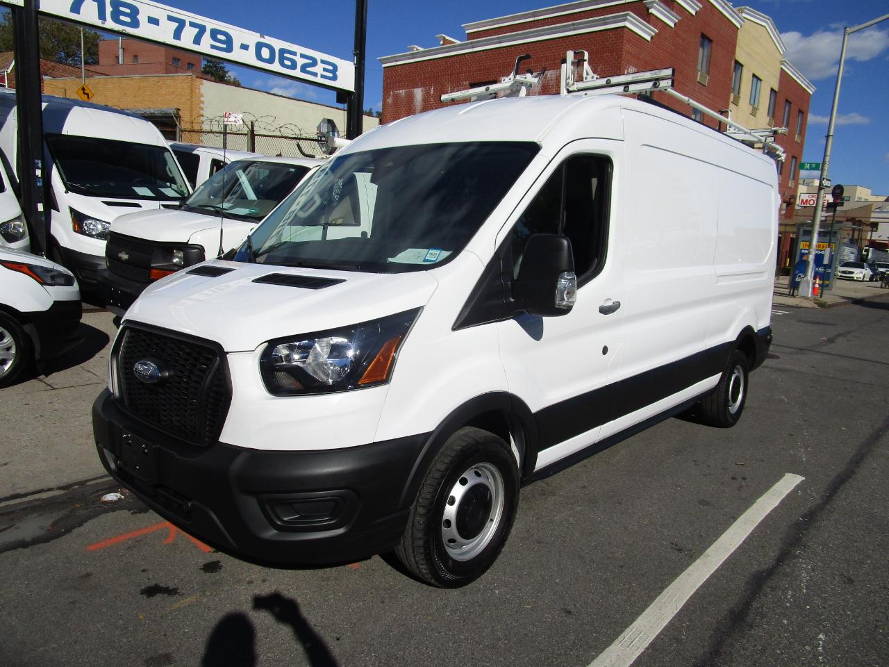 Ford Transit Cargo Van T-250 148" Med Rf 9070 GVWR RWD 2024