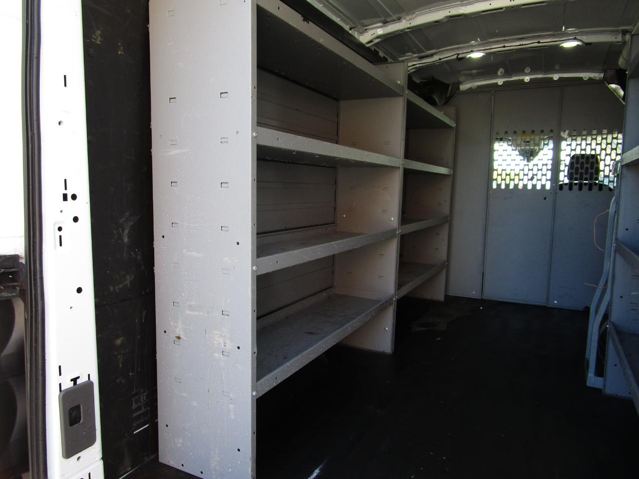 Ford Transit Cargo Van T-250 148" Med Rf 9070 GVWR RWD 2024
