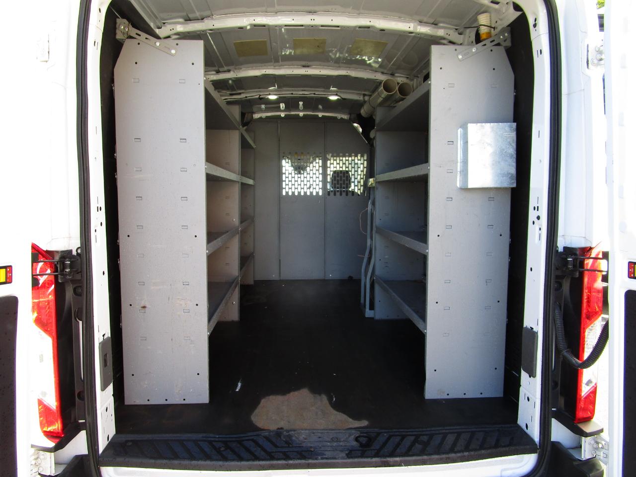 Ford Transit Cargo Van T-250 148" Med Rf 9070 GVWR RWD 2024