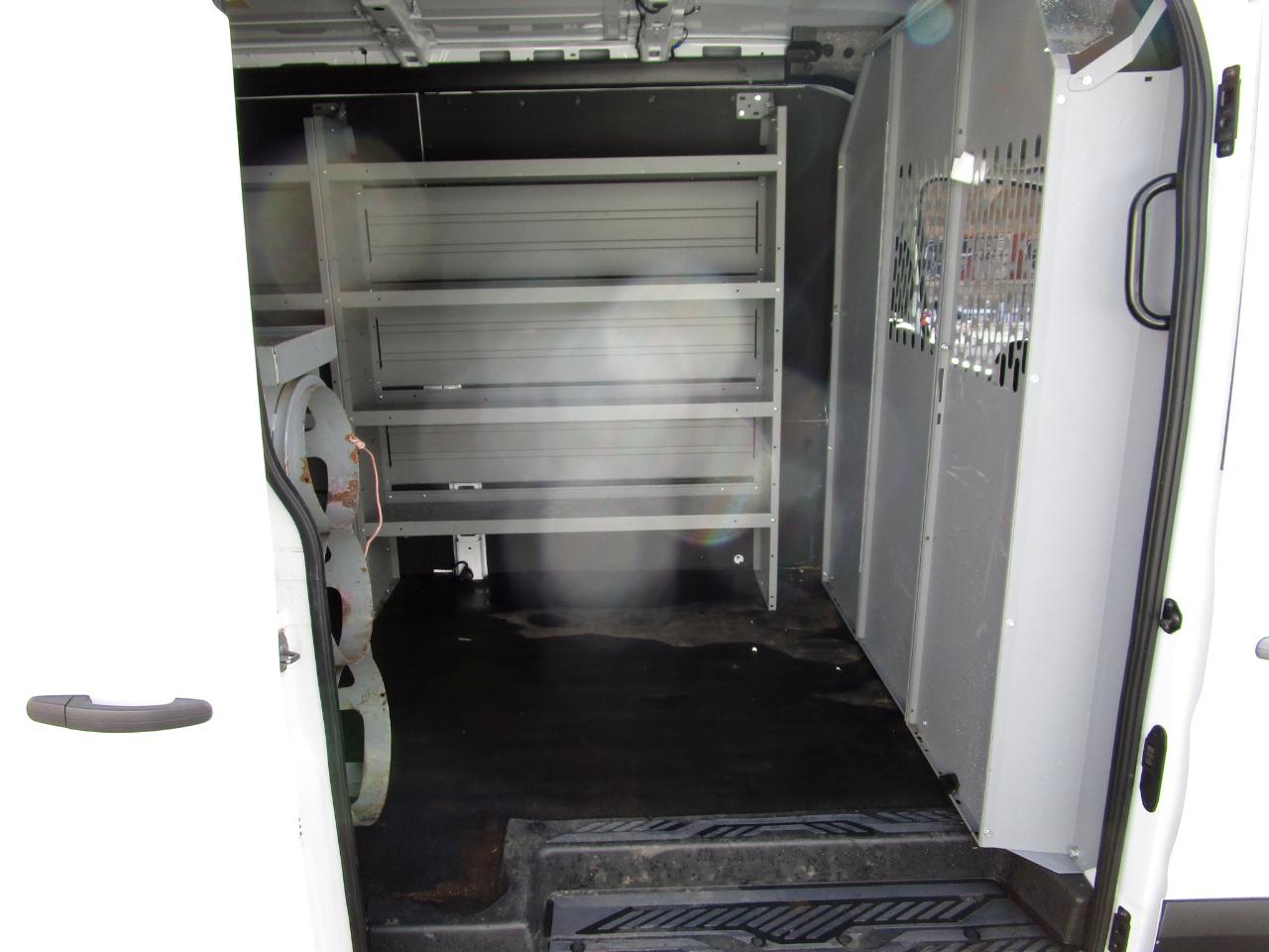 Ford Transit Cargo Van T-250 148" Med Rf 9070 GVWR RWD 2024