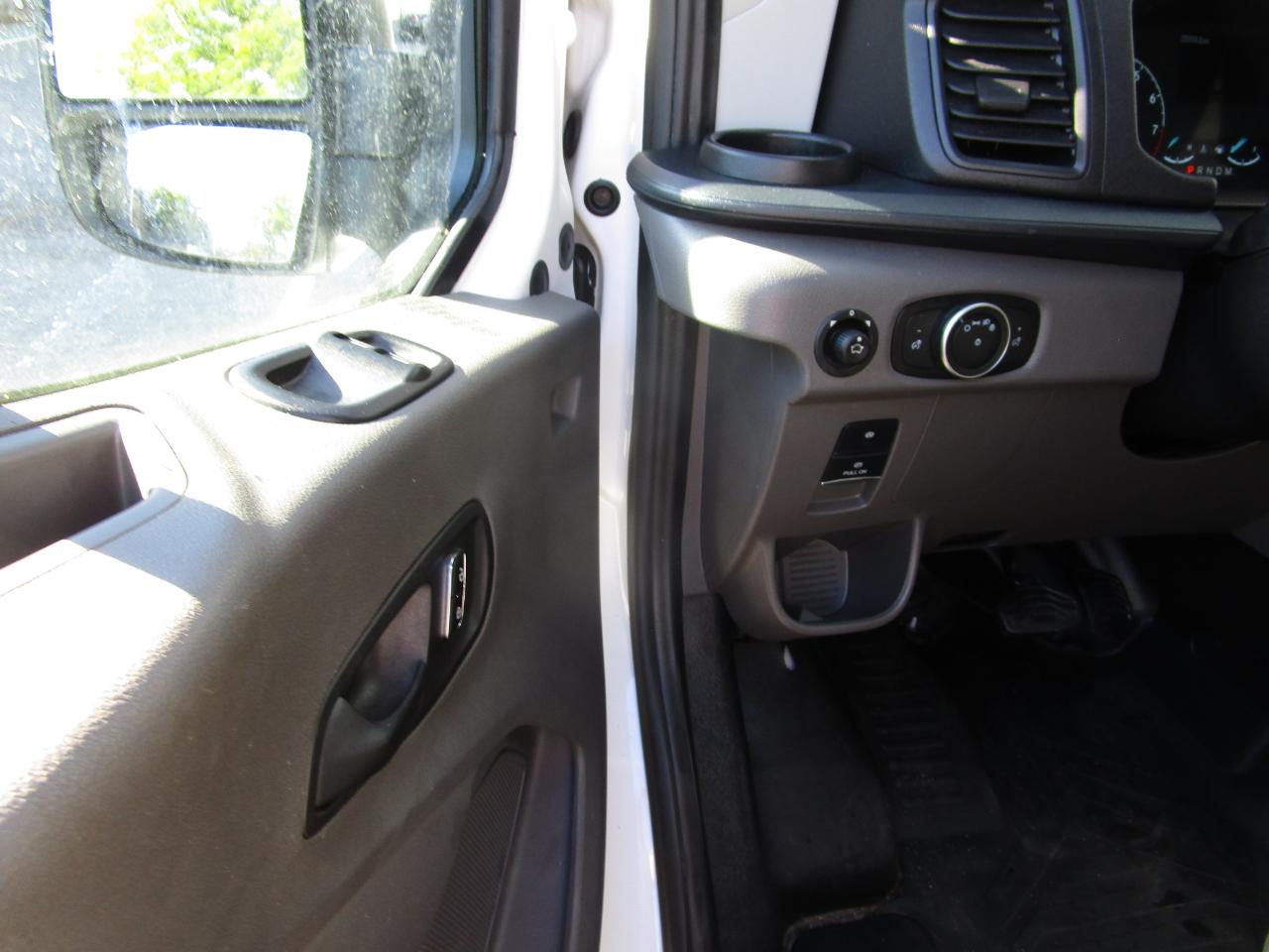 Ford Transit Cargo Van T-250 148" Med Rf 9070 GVWR RWD 2024