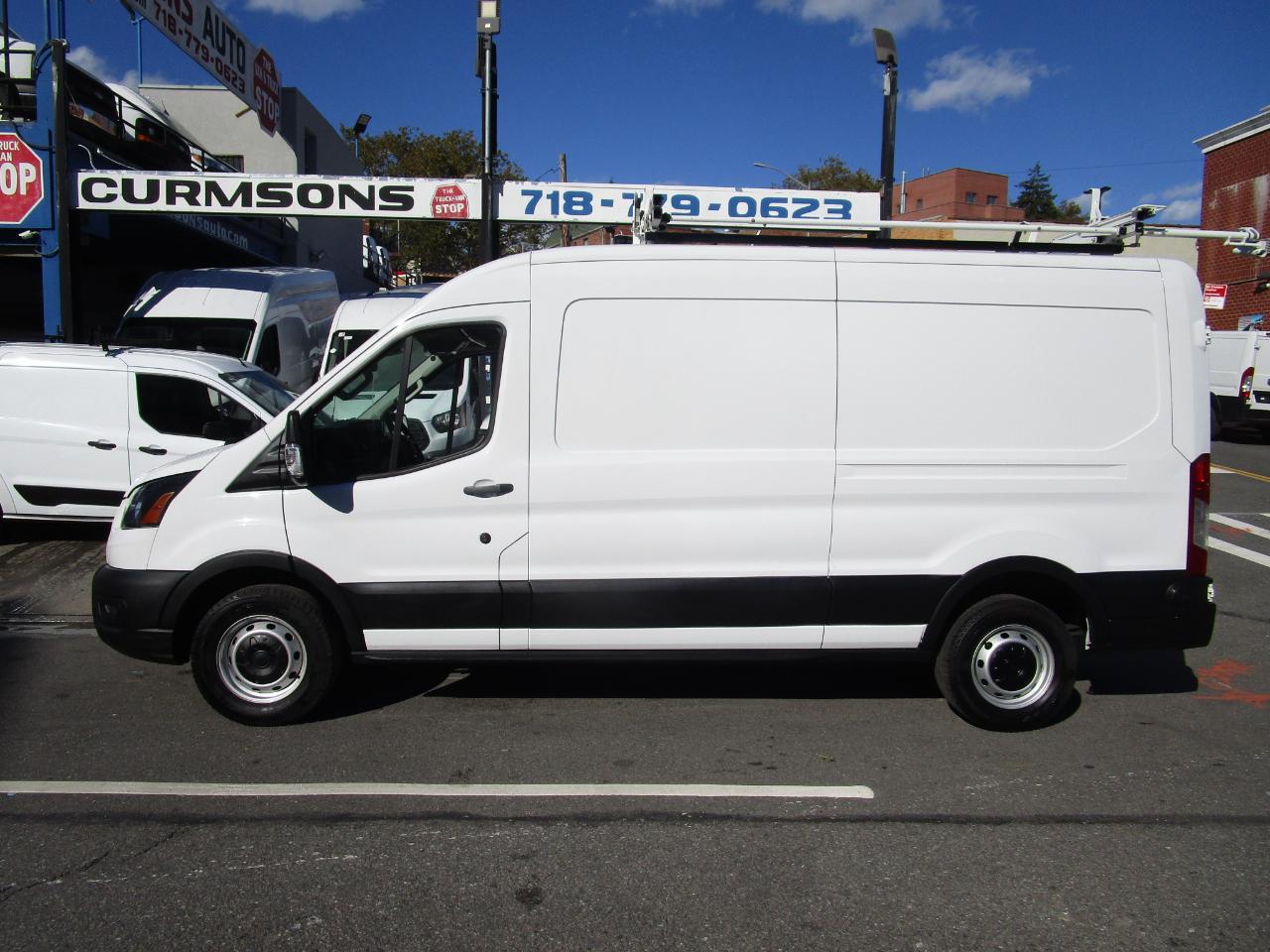 Ford Transit Cargo Van T-250 148" Med Rf 9070 GVWR RWD 2024