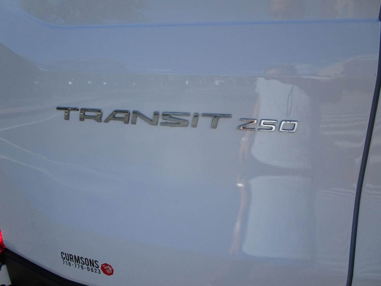 Ford Transit Cargo Van T-250 148" Med Rf 9070 GVWR RWD 2024
