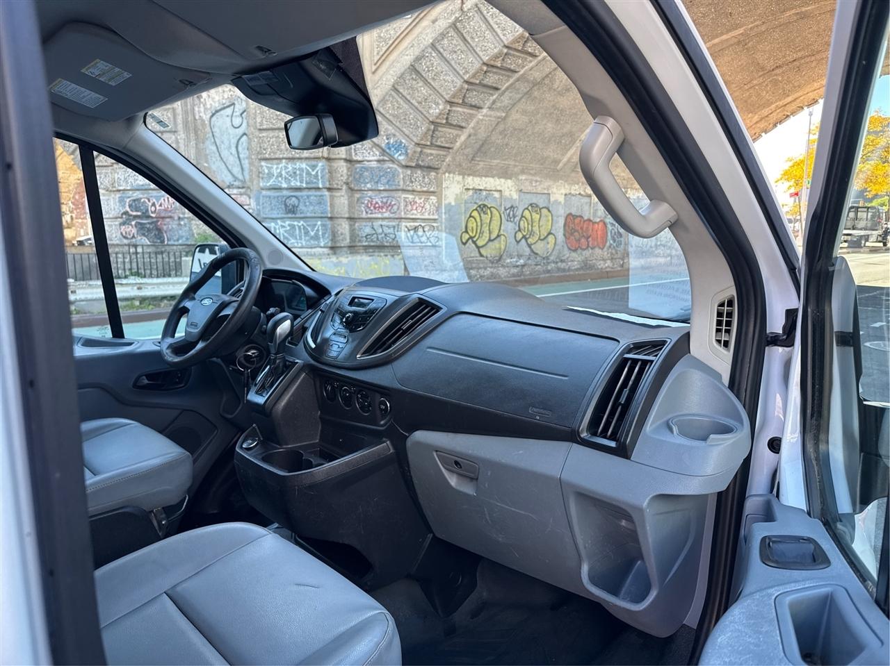 Ford Transit Van T-150 130" Low Rf 8600 GVWR Swing-Out RH Dr 2018
