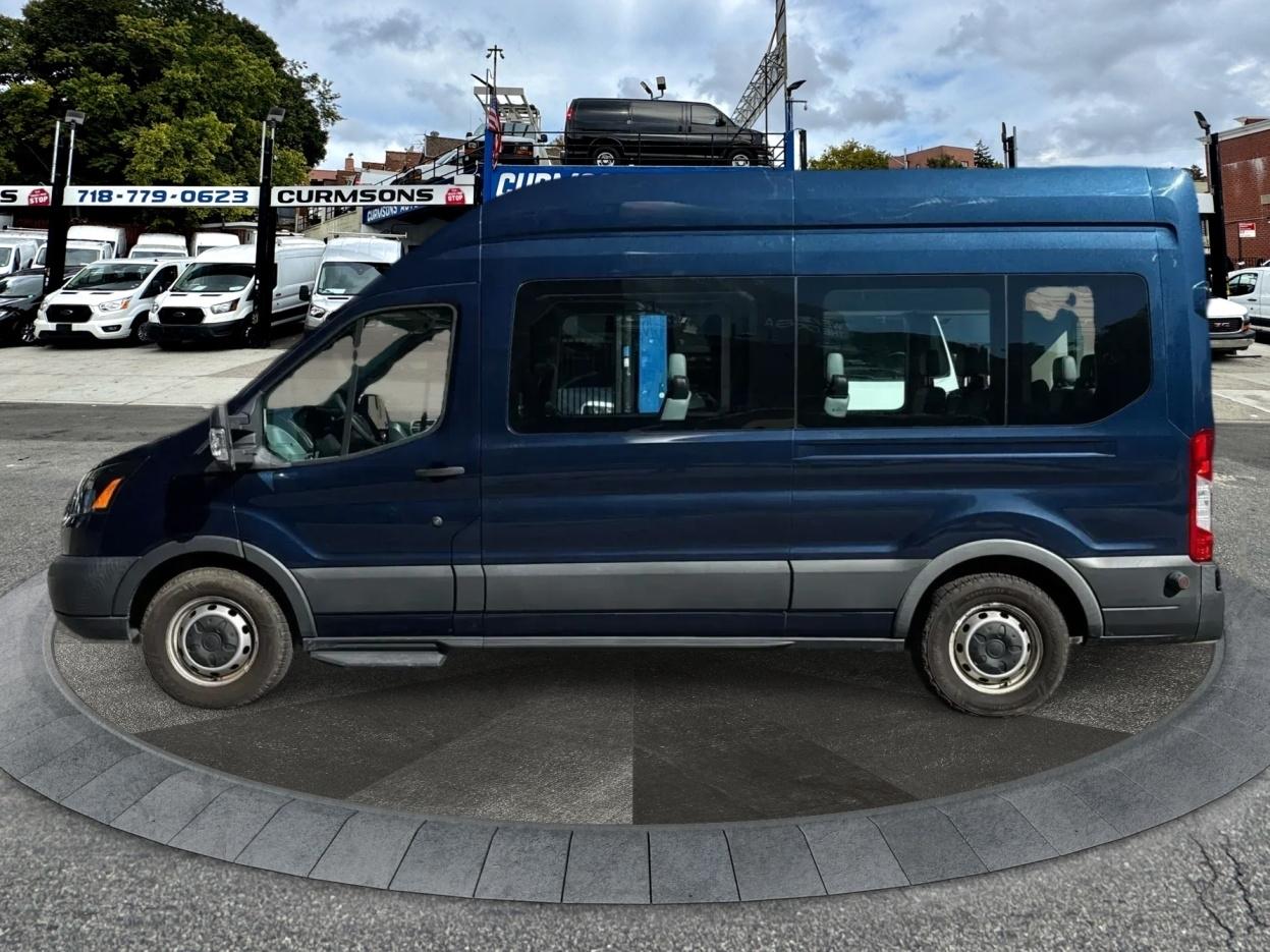 Ford Transit Passenger Wagon T-350 148" High Roof XLT Sliding RH Dr 2018