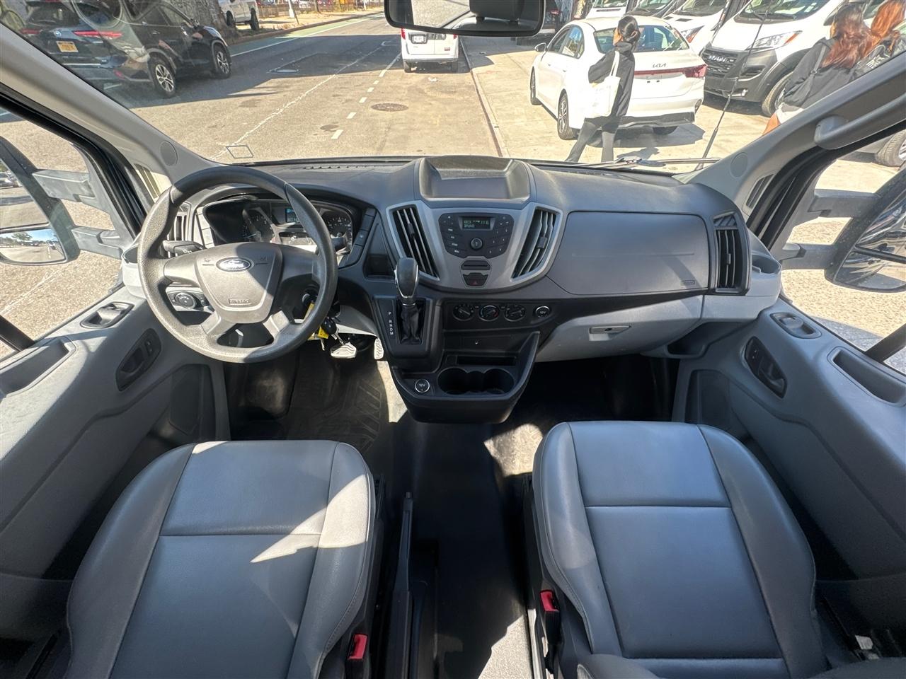 Ford Transit Passenger Wagon T-350 148" High Roof XLT Sliding RH Dr 2018