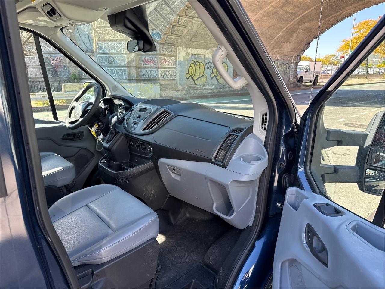 Ford Transit Passenger Wagon T-350 148" High Roof XLT Sliding RH Dr 2018