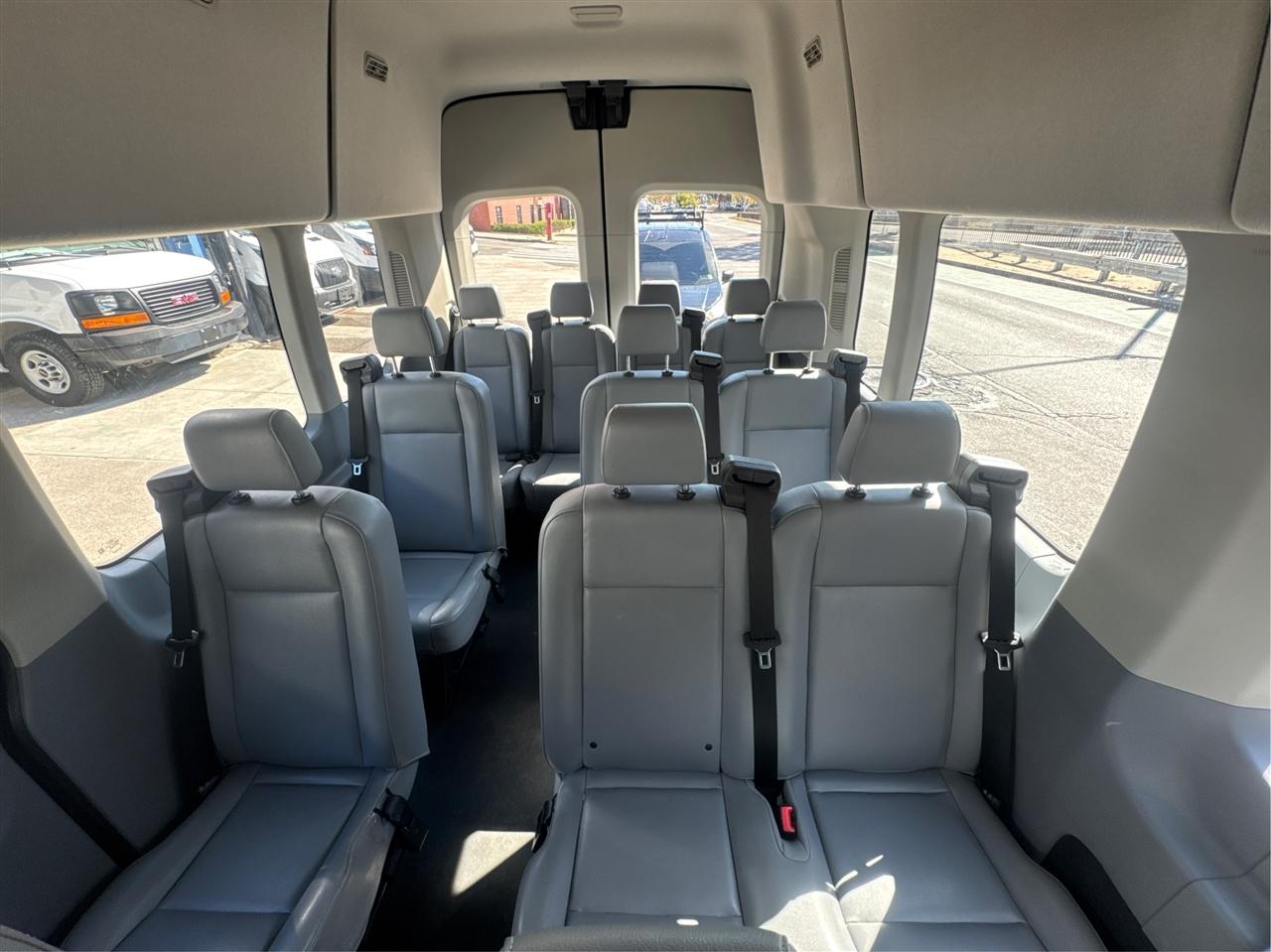 Ford Transit Passenger Wagon T-350 148" High Roof XLT Sliding RH Dr 2018