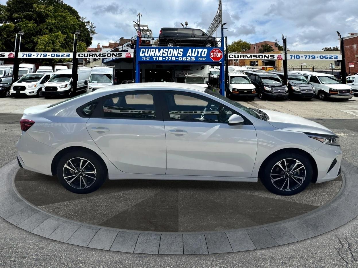 Kia Forte LXS IVT 2024