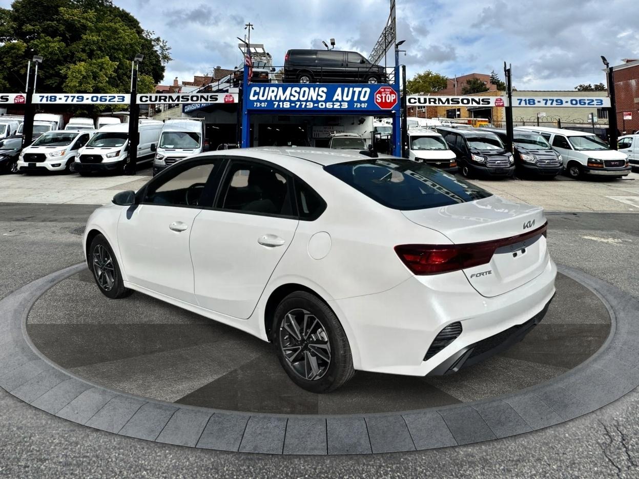 Kia Forte LXS IVT 2024