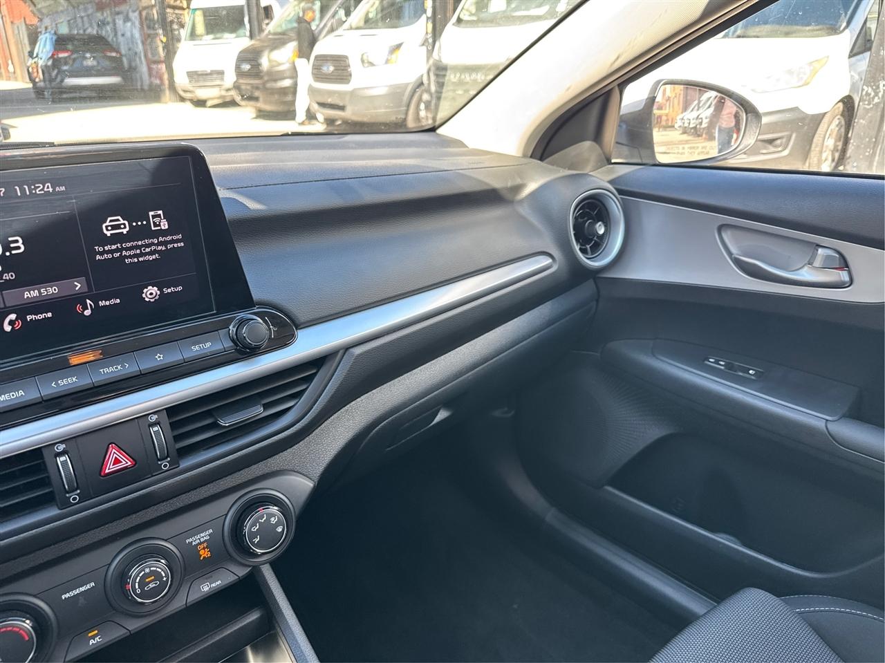 Kia Forte LXS IVT 2024