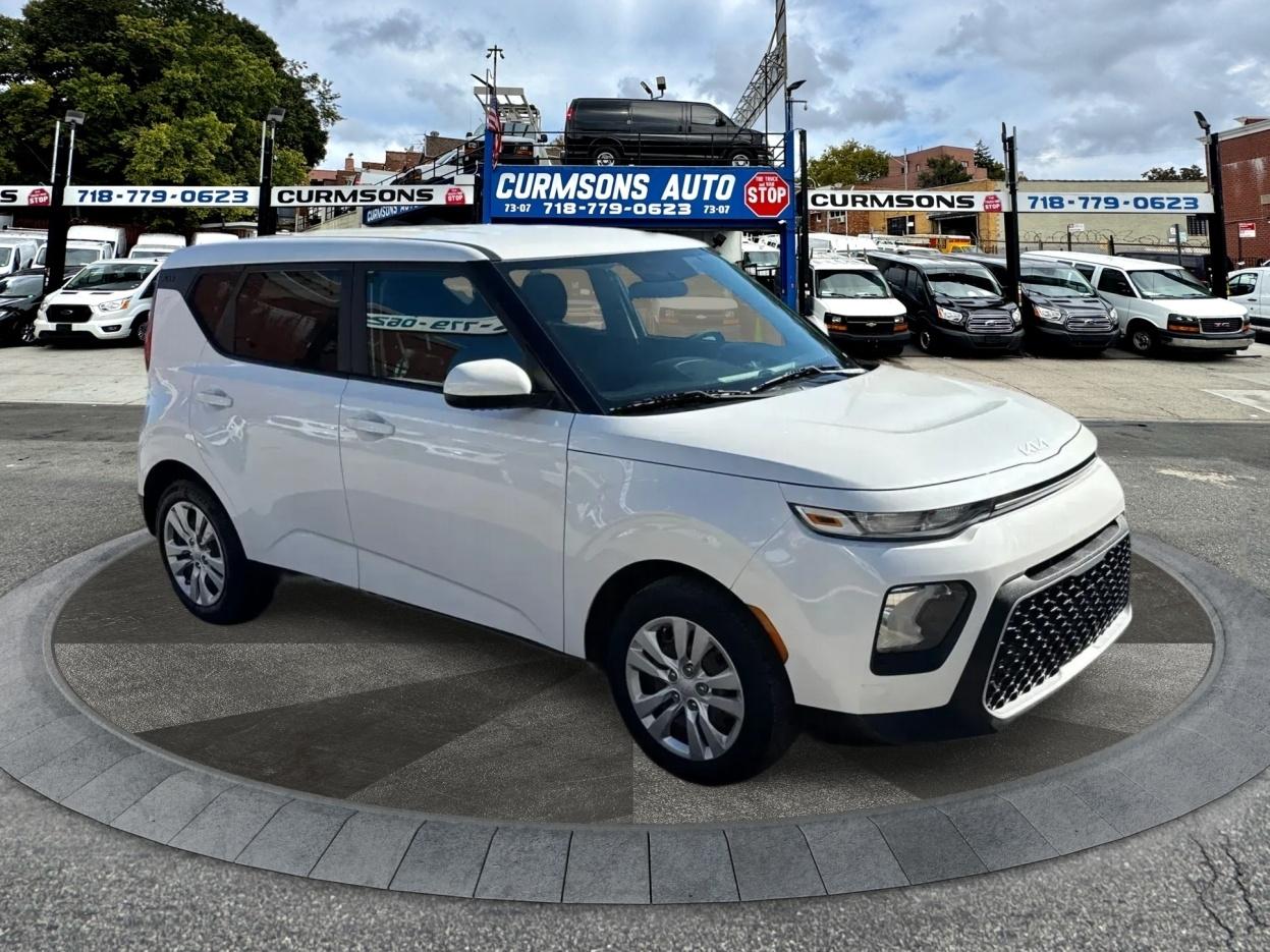 2022 Kia Soul LX IVT