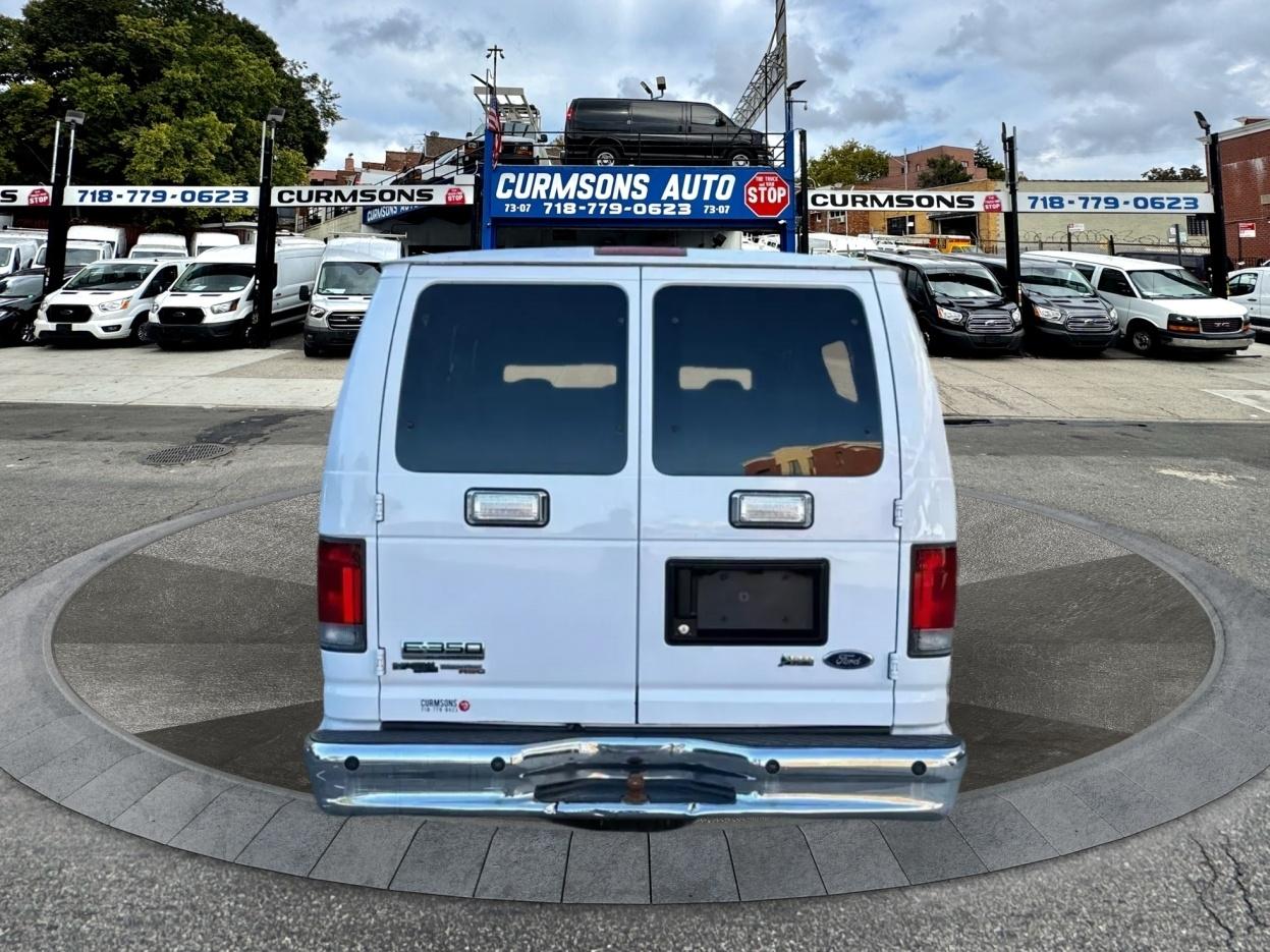 Ford Econoline Wagon E-350 Super Duty Ext XLT 2012