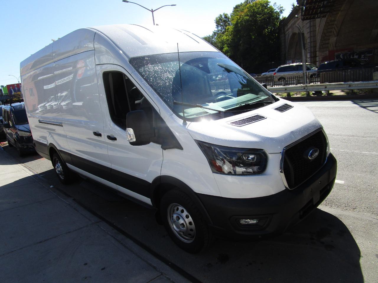 Ford Transit Cargo Van T-250 148" EL Hi Rf 9070 GVWR RWD 2024
