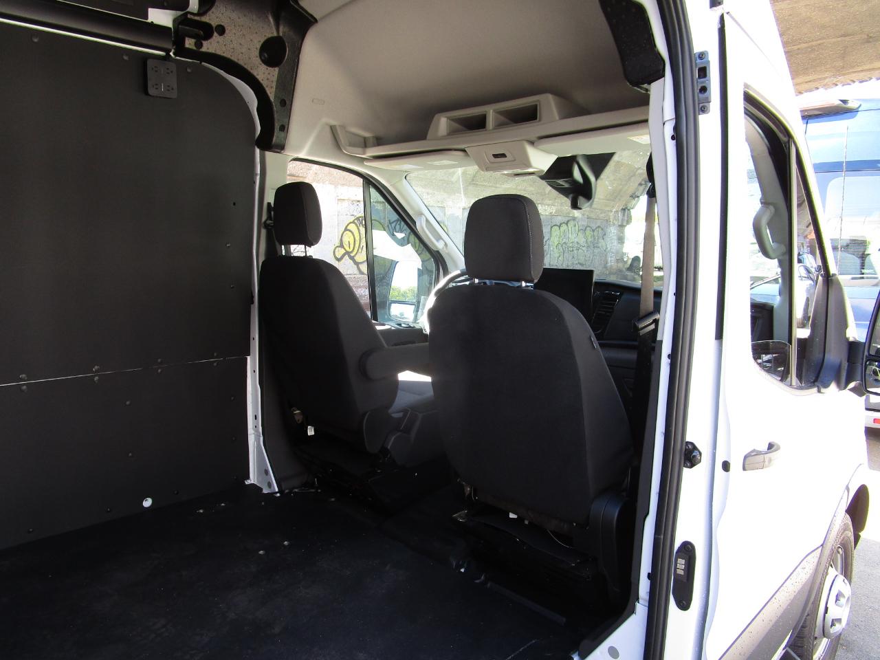Ford Transit Cargo Van T-250 148" EL Hi Rf 9070 GVWR RWD 2024